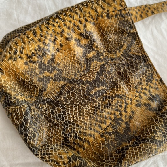 Antonio Melanin faux snake skin bag - Picture 7 of 7